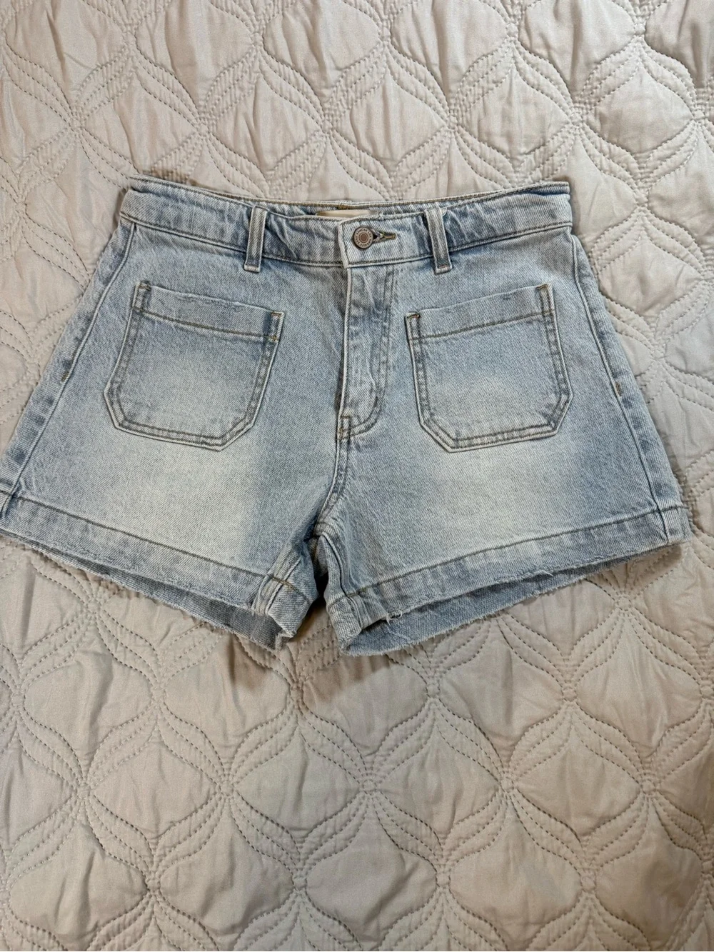 KanCan Light Wash High Rise Denim‎ Mom Shorts Medium